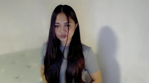 Snapshot of heart_of_asia chatting on 02-20-26, 05:59 Yoshin online show from 02-20-26, 05:59