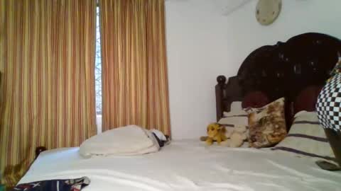 heart_star online show from 06-12-26, 08:24