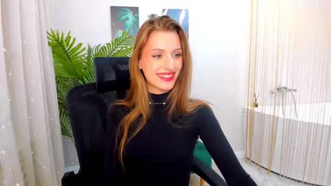 Snapshot of heartedlove_1 chatting on 03-03-25, 12:05 heartedlove_1 online show from 03-03-25, 12:05