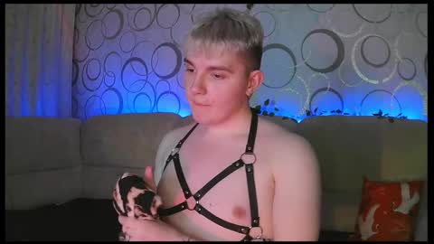 Snapshot of heatctrl chatting on 02-24-26, 08:51 Justin online show from 02-24-26, 08:51