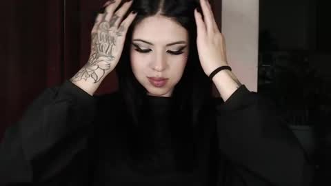 Snapshot of heatherdemonzx_ chatting on 05-19-26, 06:42 HEATHER DEMONZX Please help me to reach 100 thumbs up online show from 05-19-26, 06:42