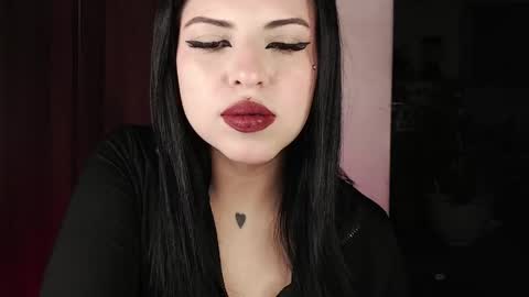 Snapshot of heatherdemonzx_ chatting on 05-29-26, 04:32 HEATHER DEMONZX Please help me to reach 100 thumbs up online show from 05-29-26, 04:32