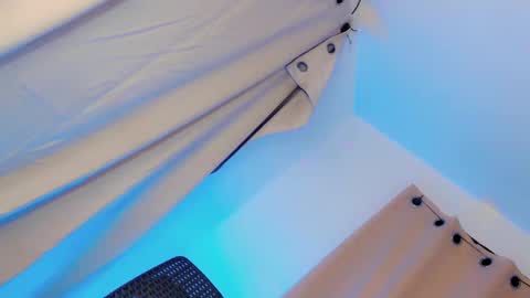 Snapshot of heavenly_abby chatting on 02-16-25, 07:16 heavenly_abby online show from 02-16-25, 07:16