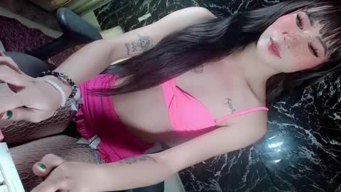 Snapshot of heavenlycum69_mickey chatting on 05-17-26, 04:36 Mickey online show from 05-17-26, 04:36