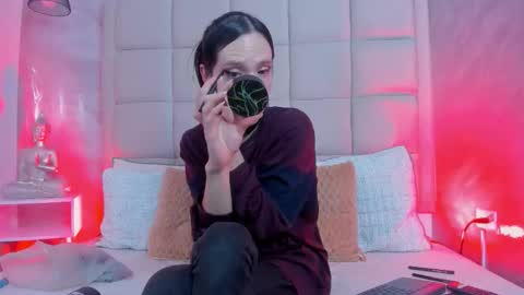 Keira Hecate online show from 11-27-25, 08:11