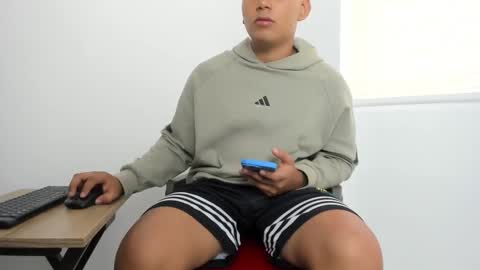  18 online show from 11-15-25, 12:13