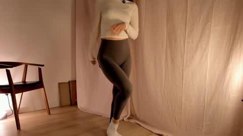 Jeen online show from 01-22-25, 01:53