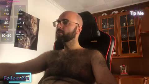 Snapshot of heels4funn chatting on 10-25-25, 02:35 Fran online show from 10-25-25, 02:35