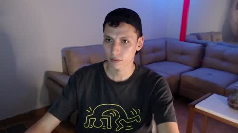 hefesto_69 online show from 01-03-25, 02:32