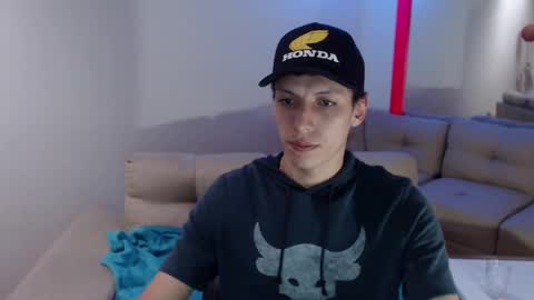 hefesto_69 online show from 03-01-25, 08:42