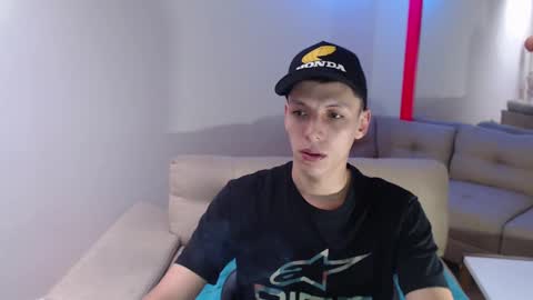 hefesto_69 online show from 03-08-25, 08:14