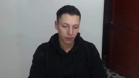 hefesto_69 online show from 11-05-25, 04:45