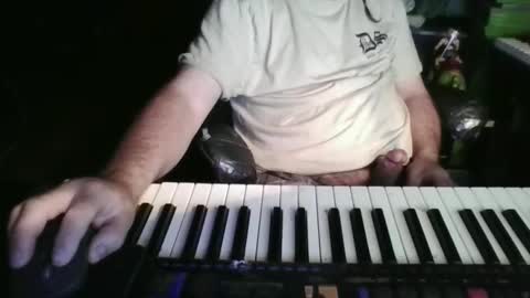 heguy46 online show from 05-27-26, 06:21