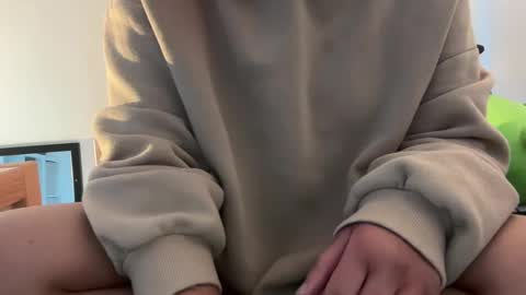 heidirose256 online show from 02-15-26, 11:34