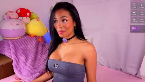 Snapshot of heily_fox chatting on 11-09-25, 04:00 HEILY online show from 11-09-25, 04:00