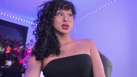 Heka Prudence online show from 12-21-24, 04:52