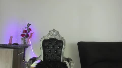 Snapshot of hela_wet chatting on 02-13-25, 03:39 Hela Independent model online show from 02-13-25, 03:39
