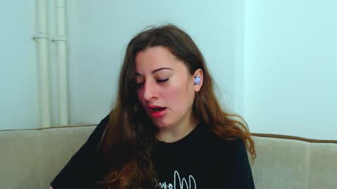 helen_adams_ online show from 12-20-24, 05:04