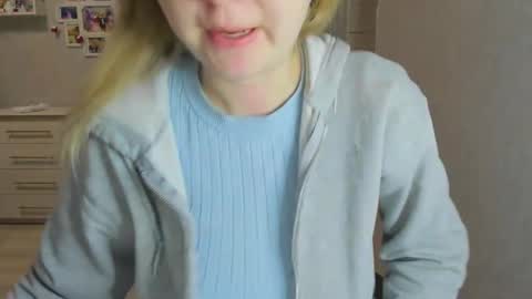 Snapshot of helen_angel_girl chatting on 02-06-26, 03:37 Helen sven online show from 02-06-26, 03:37