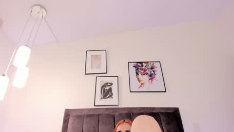 Helen  online show from 01-21-25, 01:22