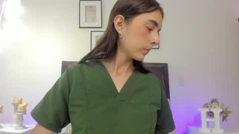 Helen  online show from 06-22-26, 12:57