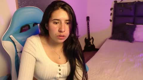 Snapshot of helen_rossy chatting on 11-24-25, 08:30 Helen online show from 11-24-25, 08:30