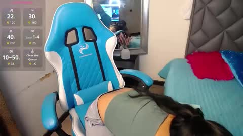 Snapshot of helen_rossy chatting on 12-05-25, 12:41 Helen online show from 12-05-25, 12:41