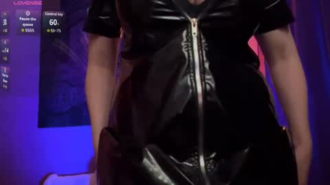 Snapshot of helena__femdom chatting on 04-30-26, 03:29 Helena online show from 04-30-26, 03:29