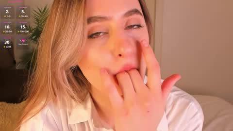 Helen online show from 03-30-26, 02:18