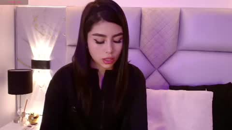 Snapshot of helena_whaite chatting on 07-01-26, 02:02 helena_whaite online show from 07-01-26, 02:02