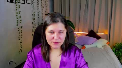 helenahoffmann online show from 02-18-26, 04:19