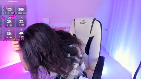 Helena online show from 12-11-24, 01:49