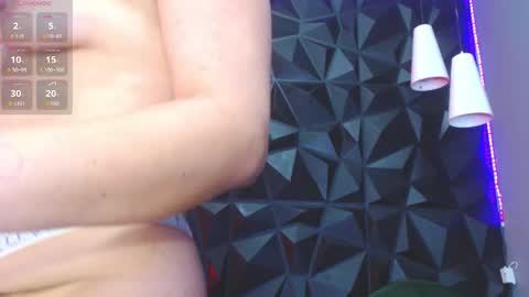 Helena Saenz online show from 12-02-25, 12:32