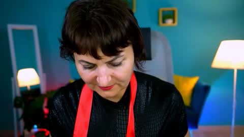 helenbeler online show from 10-26-25, 12:22