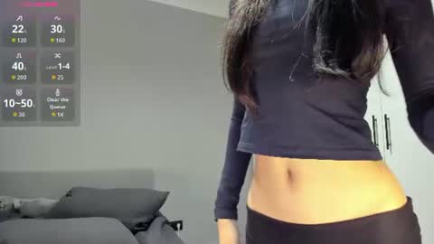 Hi I am Helen online show from 07-05-26, 02:07