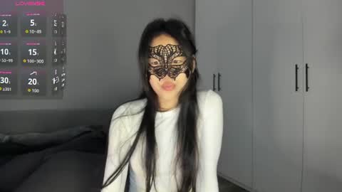 Hi I am Helen online show from 07-06-26, 02:08