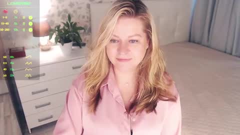 Snapshot of helenbonham chatting on 01-05-25, 07:49 Helena Bonham online show from 01-05-25, 07:49