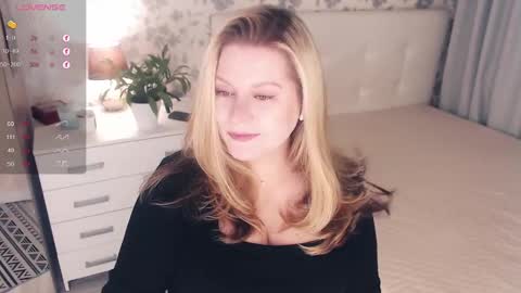 Snapshot of helenbonham chatting on 03-03-25, 06:55 Helena Bonham online show from 03-03-25, 06:55