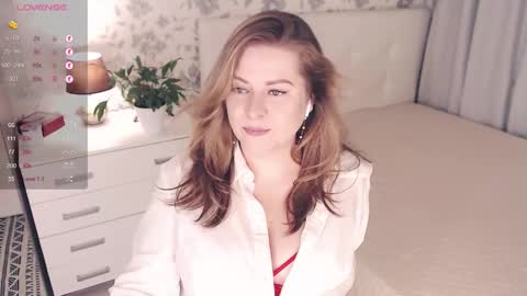 Snapshot of helenbonham chatting on 10-07-25, 03:09 Helena Bonham online show from 10-07-25, 03:09