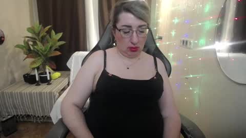 helenenigma online show from 02-01-25, 01:44