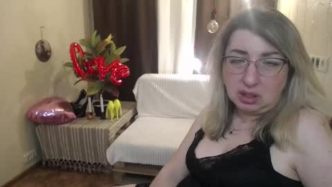 helenenigma online show from 02-21-25, 01:33