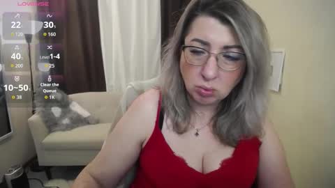 helenenigma online show from 11-12-25, 07:57