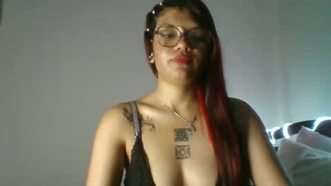 helenoliveira76340912 online show from 04-15-26, 07:58