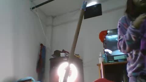 helenoliveira76340912 online show from 04-18-26, 07:18