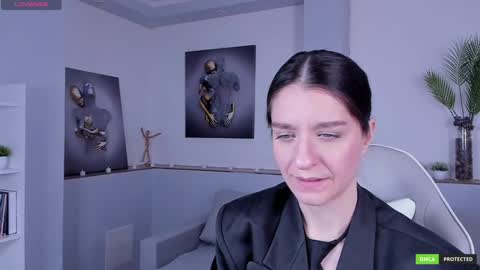 Helen online show from 02-05-25, 03:13