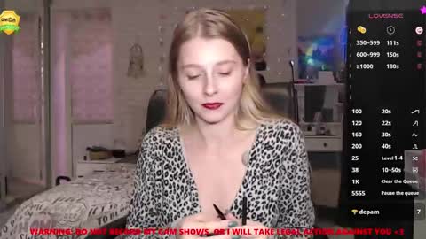 Snapshot of helenundersin chatting on 12-22-24, 02:49 Helen online show from 12-22-24, 02:49