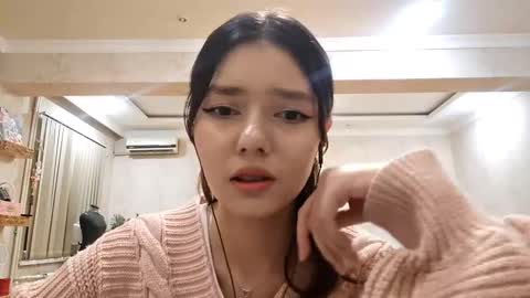 Alice online show from 11-08-25, 03:23