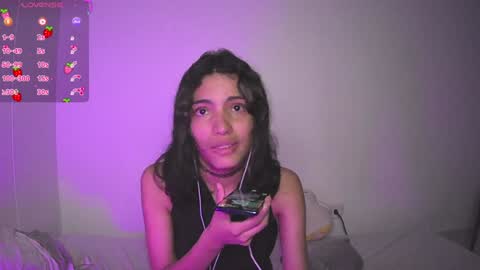Helia Transfem and Amy online show from 01-19-25, 01:53
