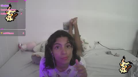 Helia Transfem and Amy online show from 01-30-25, 06:54