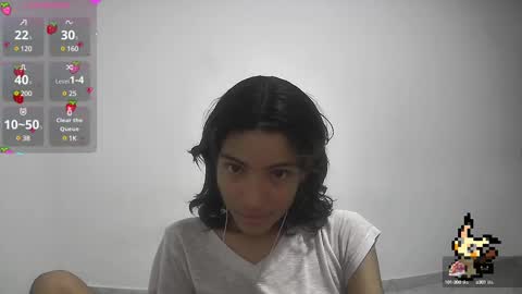 Helia Transfem and Amy online show from 02-14-25, 04:15